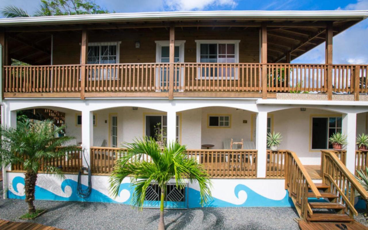 Wikkid Resort Dixon Cove Ngoại thất bức ảnh